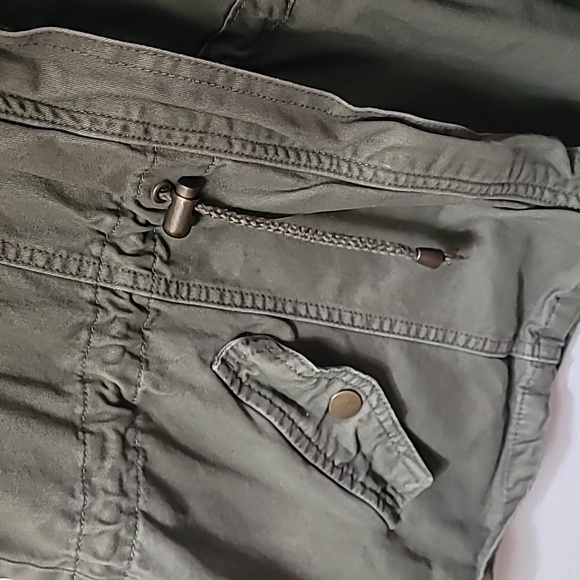 Army green vest - Picture 3 of 3